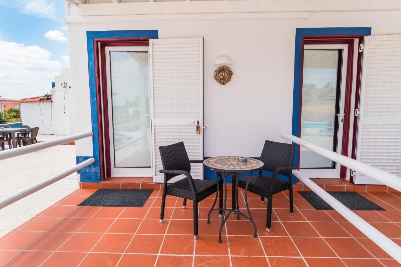 Monte Da Cabeca Gorda Bed & Breakfast Alcacovas ภายนอก รูปภาพ