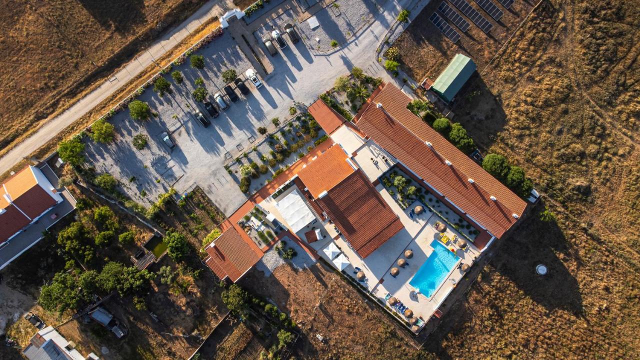 Monte Da Cabeca Gorda Bed & Breakfast Alcacovas ภายนอก รูปภาพ