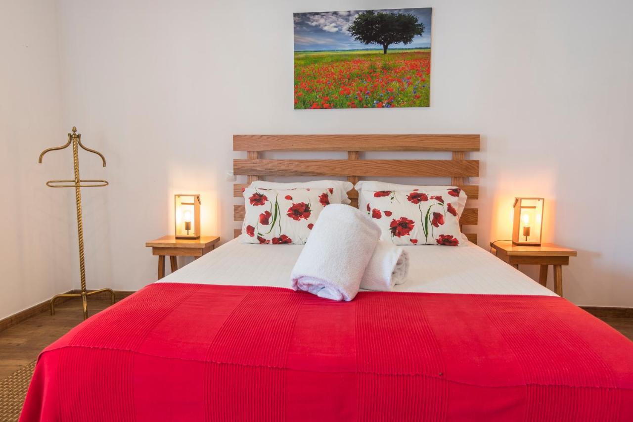 Monte Da Cabeca Gorda Bed & Breakfast Alcacovas ภายนอก รูปภาพ