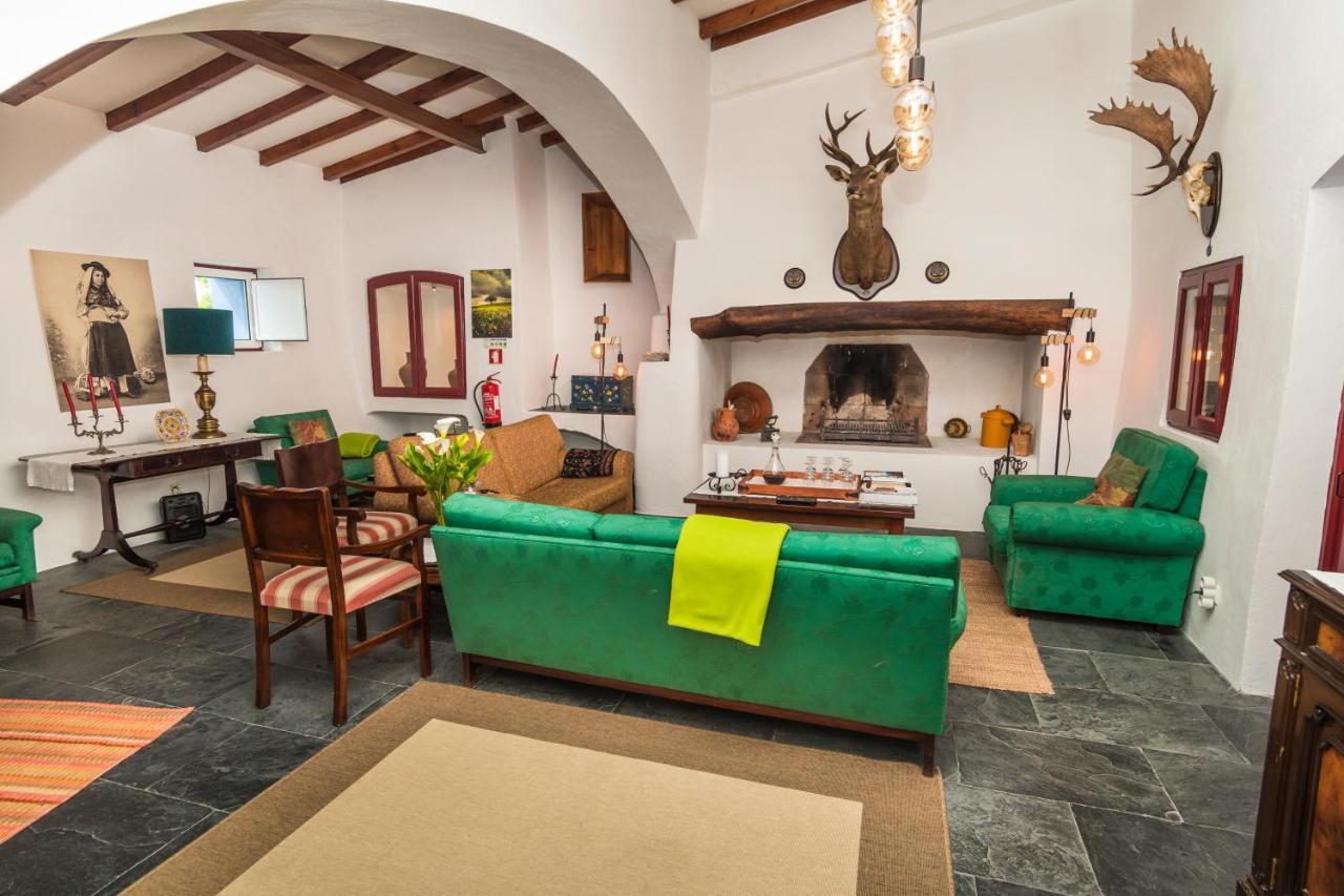 Monte Da Cabeca Gorda Bed & Breakfast Alcacovas ภายนอก รูปภาพ